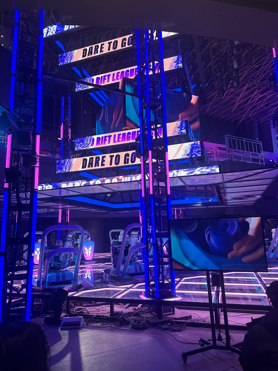 球面临着青 球面临着青