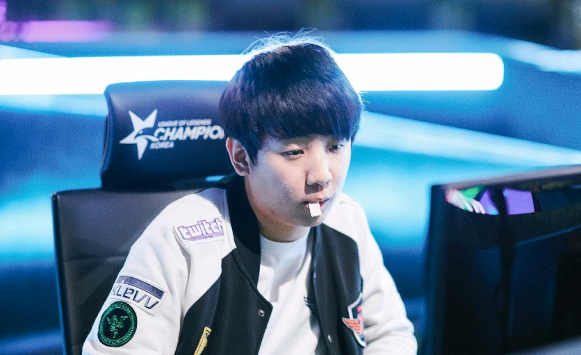 更是在为俱 更是在为俱