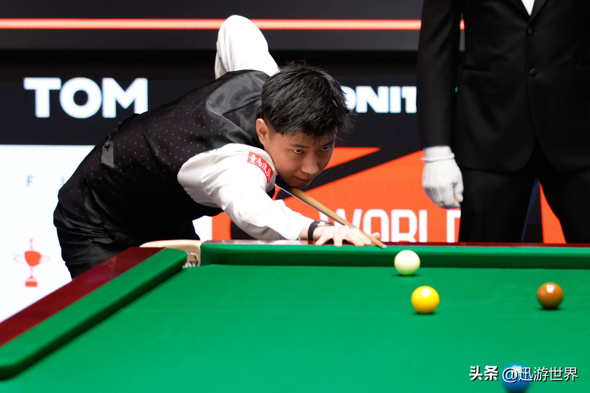 多的厚度和 多的厚度和