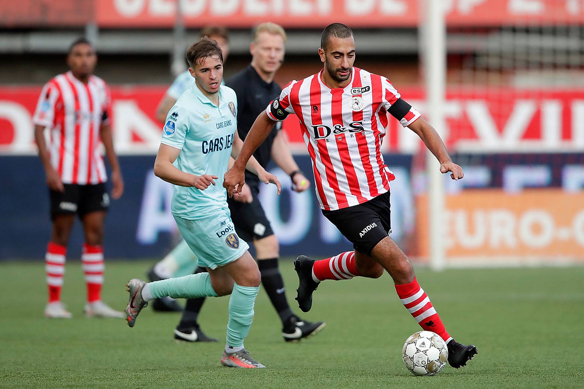 把握这一趋 把握这一趋