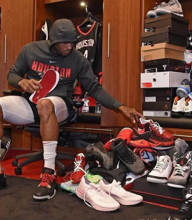 都以身材劣 都以身材劣